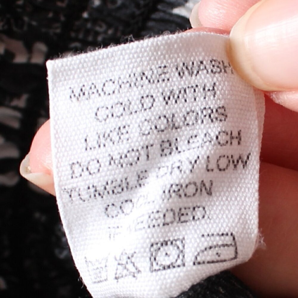 Live 4 Truth Black White Crop - Fashion News - Size Large - Picture 8 of 10